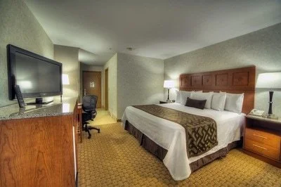 Moab Valley Inn king suite interior